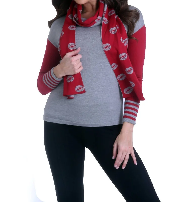 Must Haves Kiss Me Pullover W/ Scarf In Gray/red