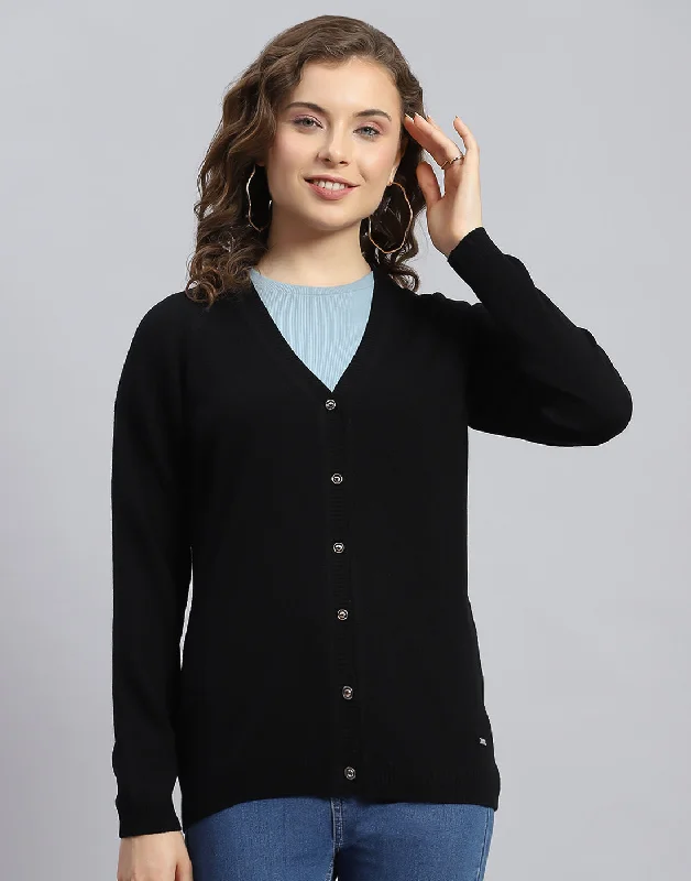 Vintage Style Clothing Sale Women Black Solid V Neck Full Sleeve Cardigan