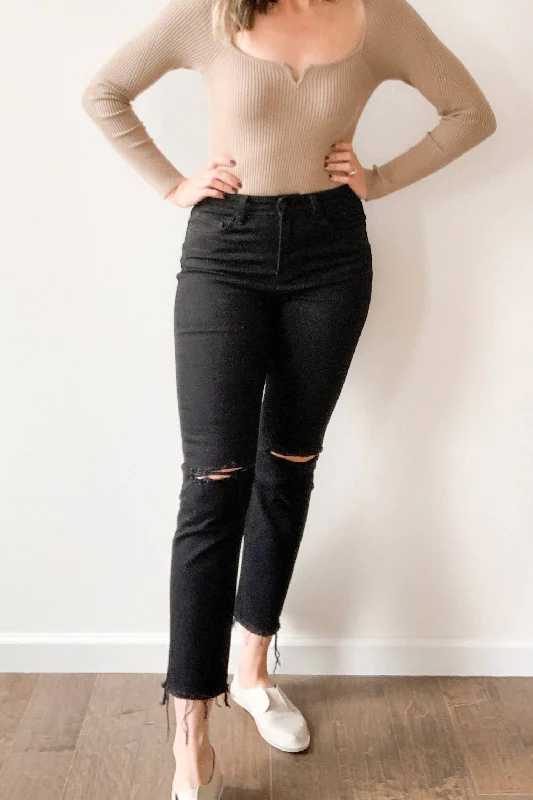 Trend Driven Wardrobe Straight Shooter Jeans In Black