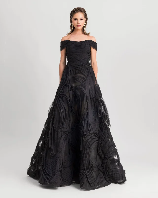 Comfort Meets Fashion Off-The-shoulders Tulle Gown