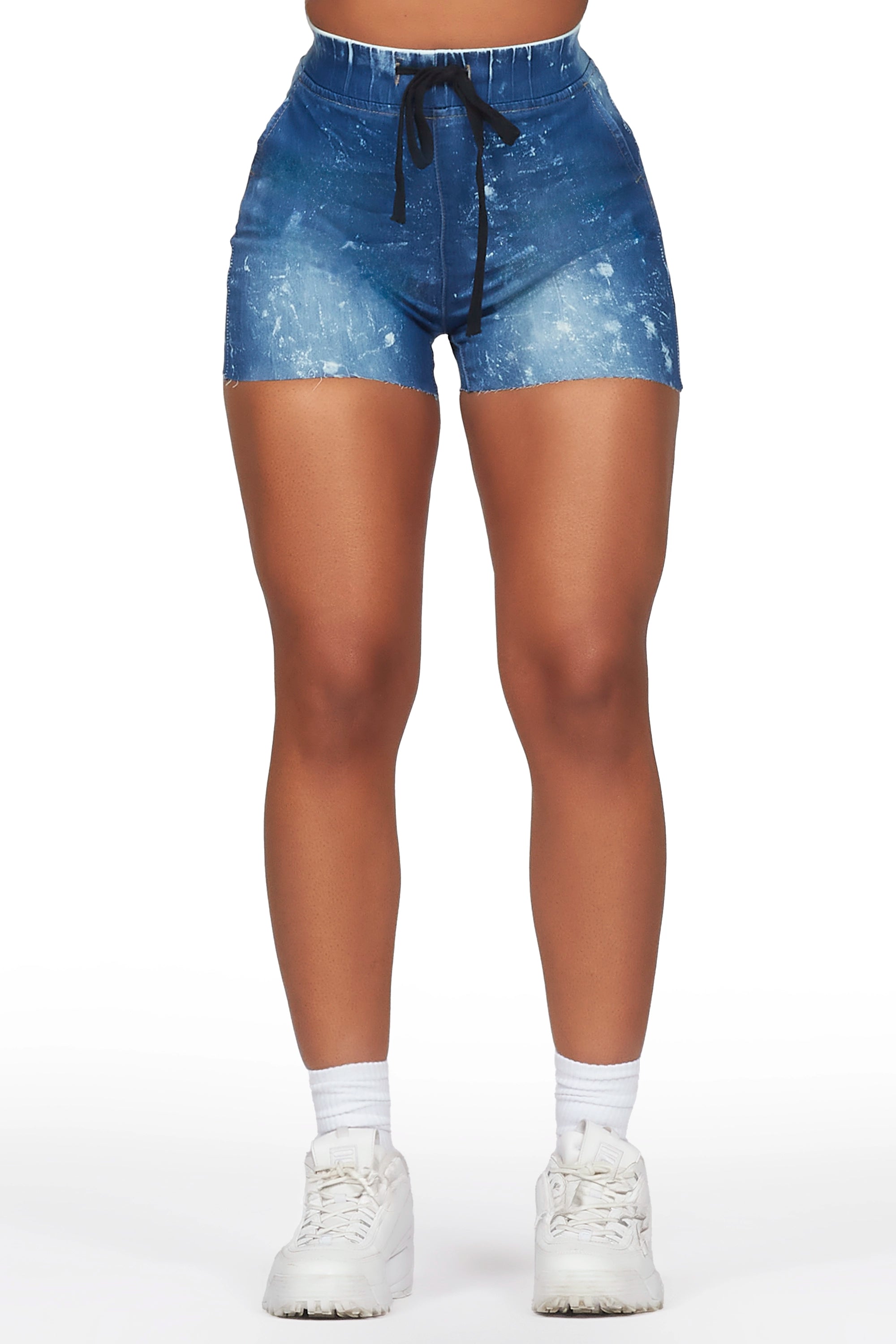 Unleash Your Trendy Side Tiante Med. Wash Denim Short