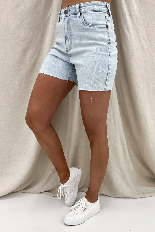 Flash Sale Event Bobby Cut Off Short Bleach