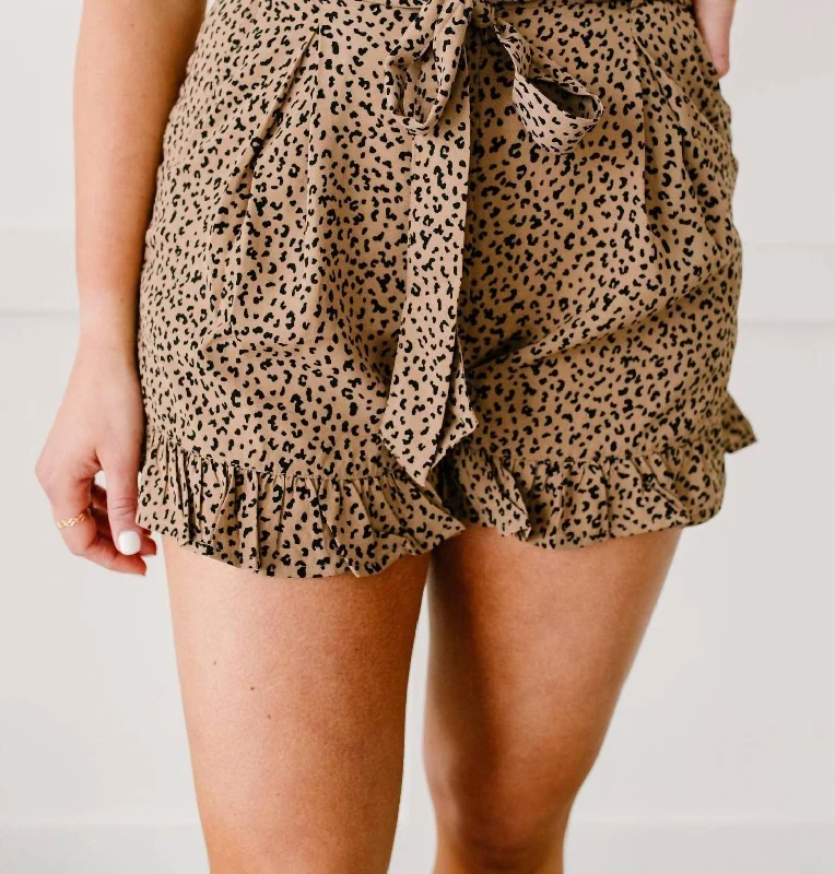 Premium Style Short Leash Ruffled Shorts In Taupe